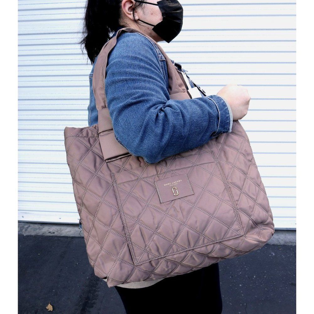 NWT Marc Jacobs Quilted Knot LARGE Tote in French Grey